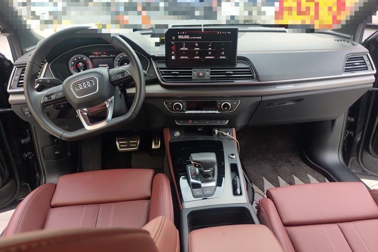 Used Audi Q5L 2025 quattro 45th Anniversary Edition 40 TFSI Luxury Dynamic Model Center Console