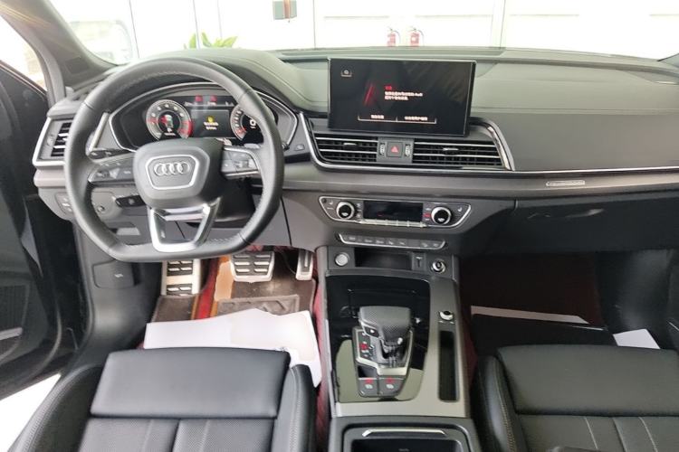 Used Audi Q5L 2025 45 TFSI Luxury Dynamic Edition Center Console