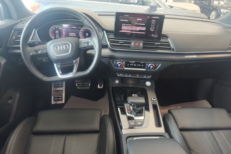 Used Audi Q5L 2025 40 TFSI Luxury Dynamic Edition Center Console