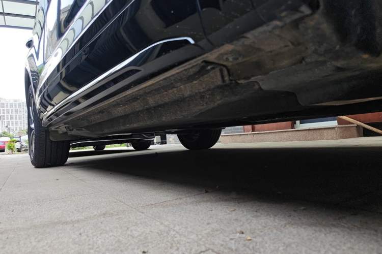 Used Audi Q5L 2025 40 TFSI Luxury Dynamic Edition Chassis Front Right