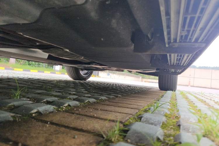 Used Audi Q5L 2025 45 TFSI Luxury Dynamic Edition Chassis Rear Left
