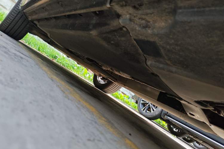 Used Audi Q5L 2025 40 TFSI Luxury Dynamic Edition Chassis Rear Left