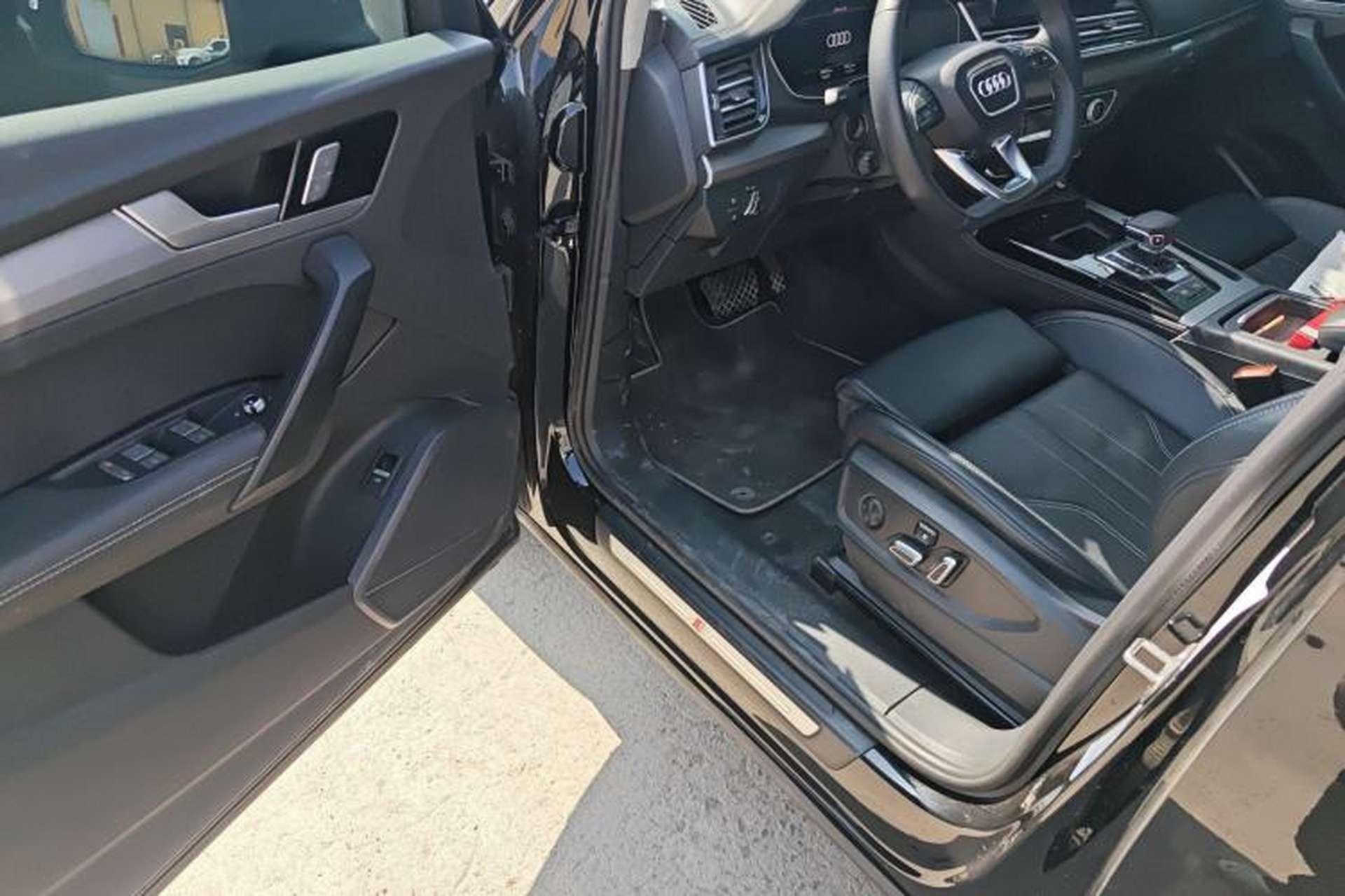 Used Audi Q5L 2025 40 TFSI Fashionable and Dynamic Edition Driver Seat