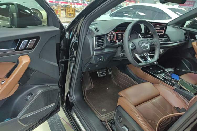 Used Audi Q5L 2025 45 TFSI Luxury Dynamic Edition Driver Seat