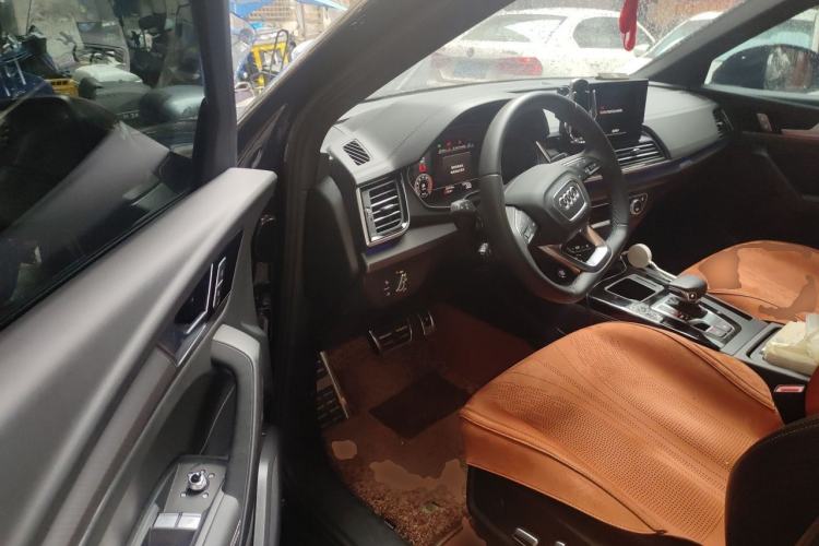 Used Audi Q5L 2025 40 TFSI Luxury Dynamic Edition Driver Seat