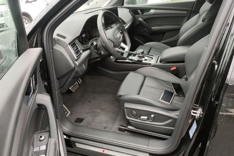 Used Audi Q5L 2025 40 TFSI Luxury Dynamic Edition Driver Seat