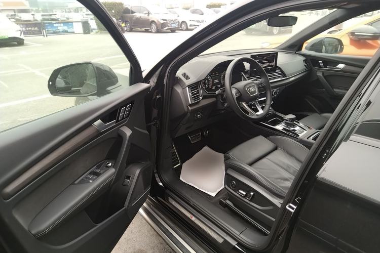 Used Audi Q5L 2025 45 TFSI Prestige Dynamic Edition Driver Seat
