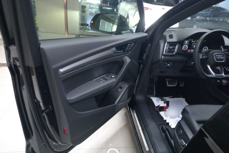 Used Audi Q5L 2025 quattro 45th Anniversary Edition 45 TFSI Luxury Dynamic Model Driver Seat
