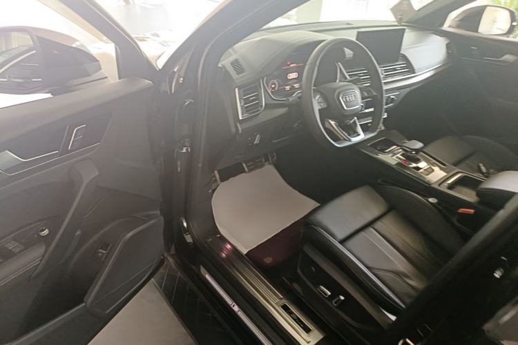 Used Audi Q5L 2025 40 TFSI Luxury Dynamic Edition Driver Seat