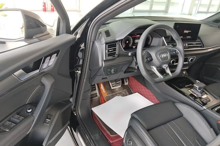 Used Audi Q5L 2025 45 TFSI Luxury Dynamic Edition Driver Seat