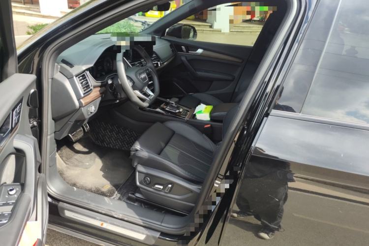 Used Audi Q5L 2025 quattro 45th Anniversary Edition 45 TFSI Luxury Dynamic Model Driver Seat