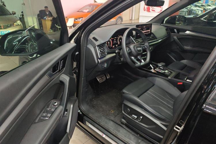 Used Audi Q5L 2025 40 TFSI Luxury Dynamic Edition Driver Seat