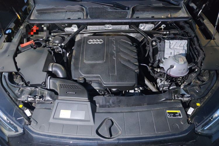 Used Audi Q5L 2025 quattro 45th Anniversary Edition 45 TFSI Luxury Dynamic Model Engine Bay