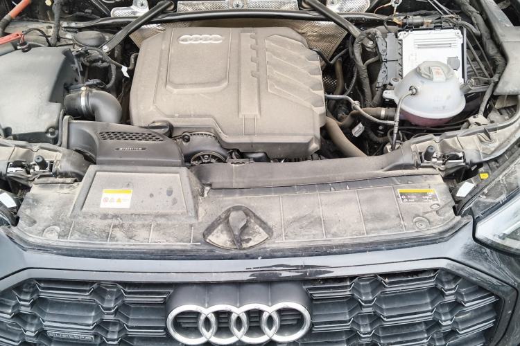 Used Audi Q5L 2025 40 TFSI Luxury Dynamic Edition Engine Bay