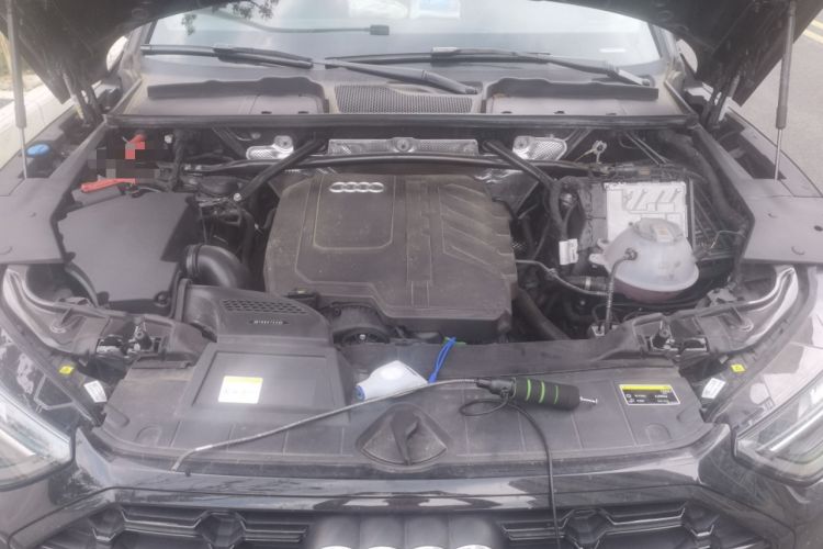 Used Audi Q5L 2025 quattro 45th Anniversary Edition 45 TFSI Luxury Dynamic Model Engine Bay