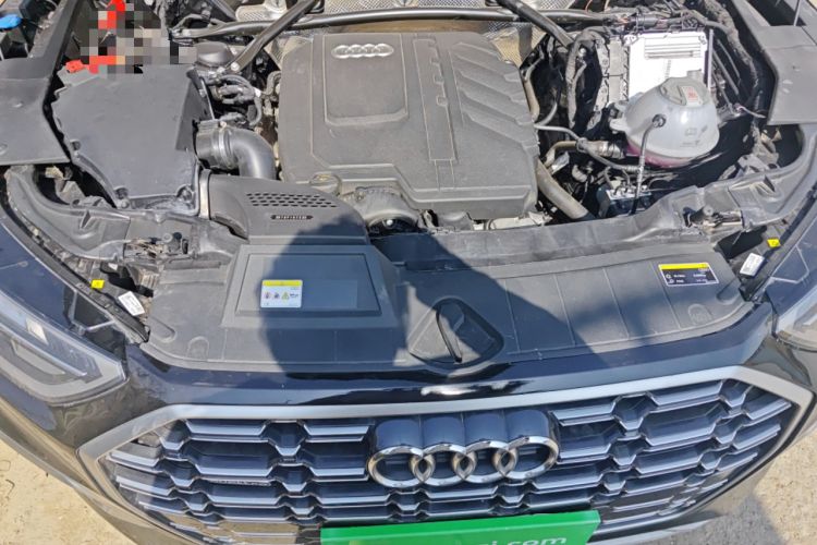 Used Audi Q5L 2025 40 TFSI Fashionable and Dynamic Edition Engine Bay