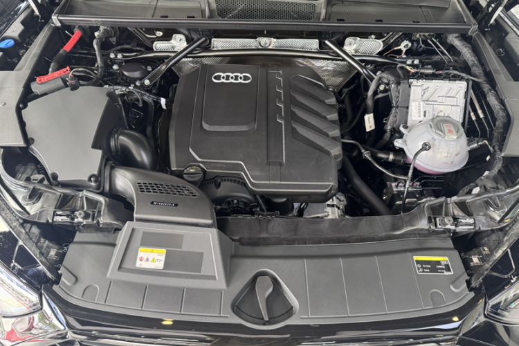 Used Audi Q5L 2025 45 TFSI Prestige Dynamic Edition Engine Bay