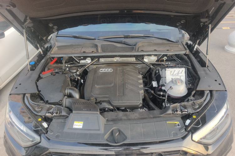 Used Audi Q5L 2025 45 TFSI Luxury Dynamic Edition Engine Bay