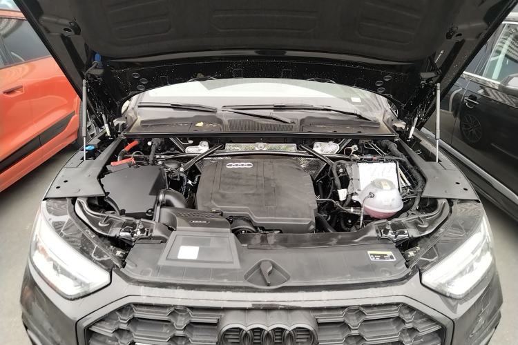 Used Audi Q5L 2025 45 TFSI Prestige Dynamic Edition Engine Bay