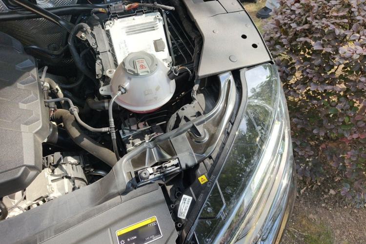 Used Audi Q5L 2025 40 TFSI Luxury Dynamic Edition Engine Bay Left