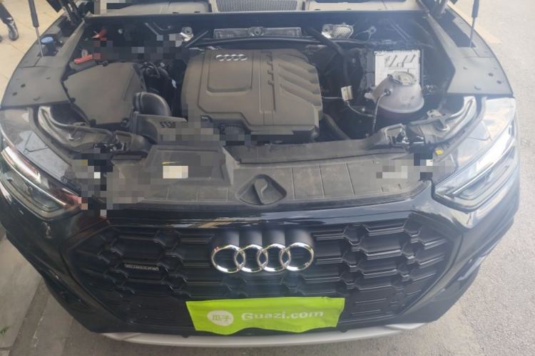 Used Audi Q5L 2025 quattro 45th Anniversary Edition 45 TFSI Luxury Dynamic Model Engine Bay