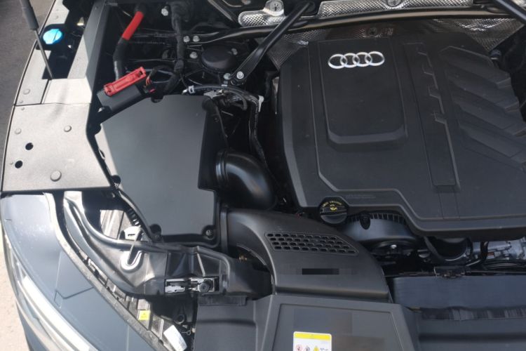 Used Audi Q5L 2025 quattro 45th Anniversary Edition 45 TFSI Luxury Dynamic Model Engine Bay Right