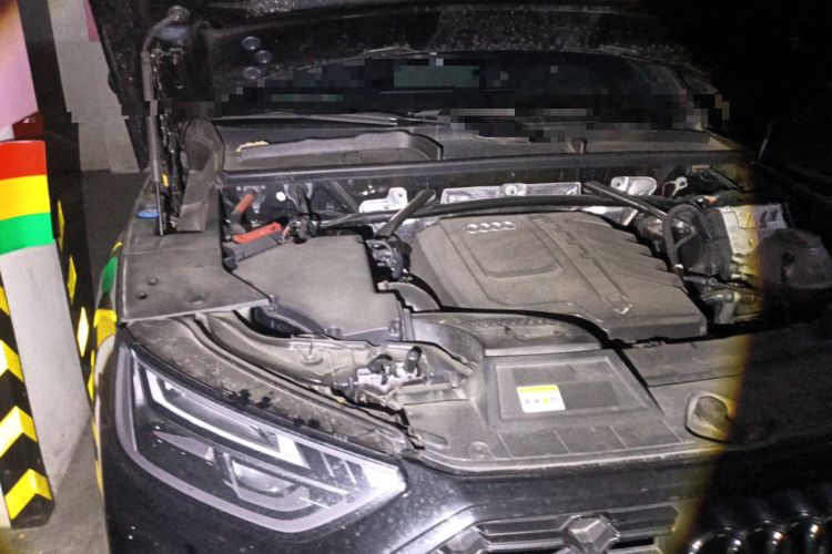 Used Audi Q5L 2025 45 TFSI Luxury Dynamic Edition Engine Bay Right