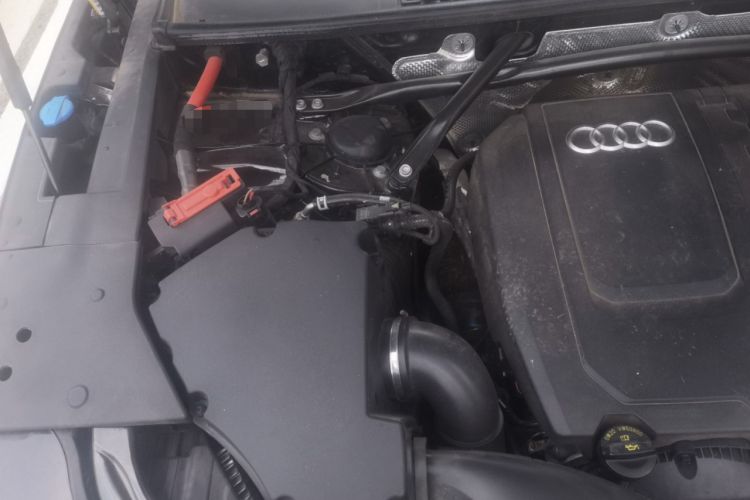 Used Audi Q5L 2025 quattro 45th Anniversary Edition 45 TFSI Luxury Dynamic Model Engine Bay Right