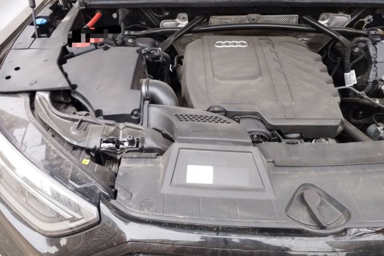 Used Audi Q5L 2025 45 TFSI Luxury Dynamic Edition Engine Bay Right