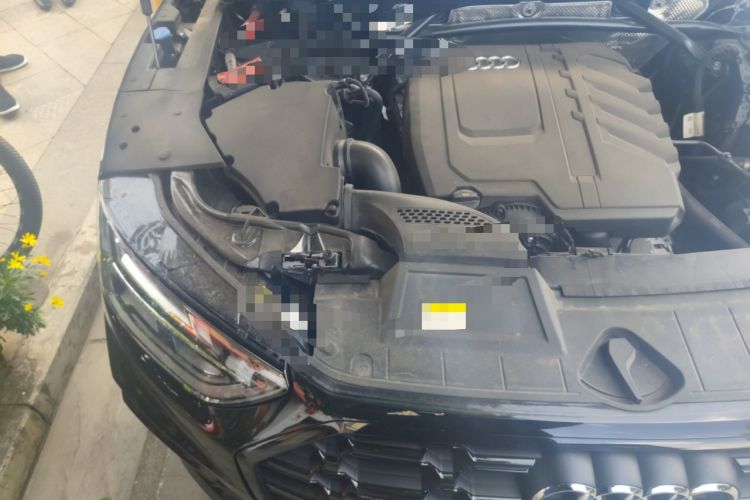 Used Audi Q5L 2025 quattro 45th Anniversary Edition 45 TFSI Luxury Dynamic Model Engine Bay Right