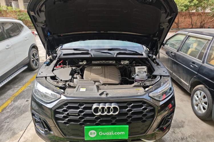 Used Audi Q5L 2025 40 TFSI Luxury Dynamic Edition Engine Bay