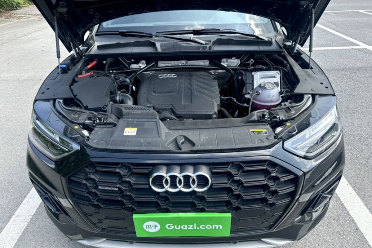 Used Audi Q5L 2025 40 TFSI Luxury Dynamic Edition Engine Bay