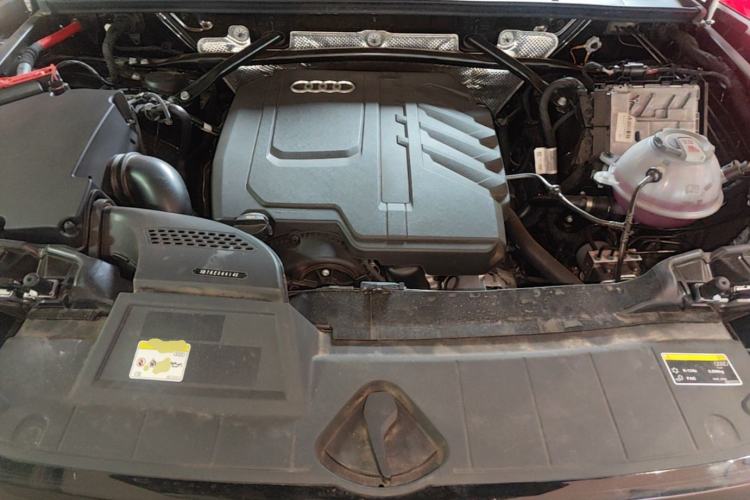 Used Audi Q5L 2025 45 TFSI Luxury Dynamic Edition Engine Bay