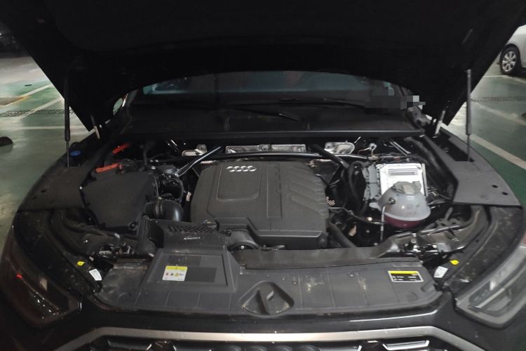 Used Audi Q5L 2025 quattro 45th Anniversary Edition 40 TFSI Sporty and Dynamic Model Engine Bay