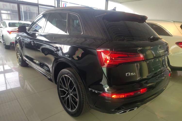 Used Audi Q5L 2025 quattro 45th Anniversary Edition 45 TFSI Luxury Dynamic Model Exterior 2