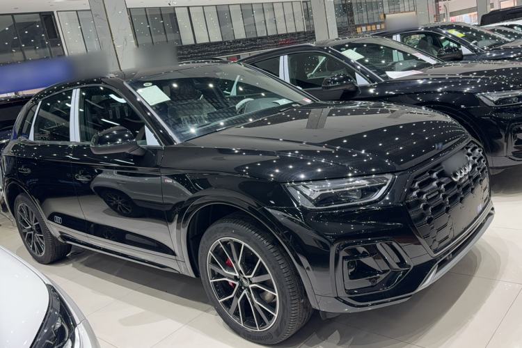 Used Audi Q5L 2025 quattro 45th Anniversary Edition 45 TFSI Luxury Dynamic Model Exterior 2