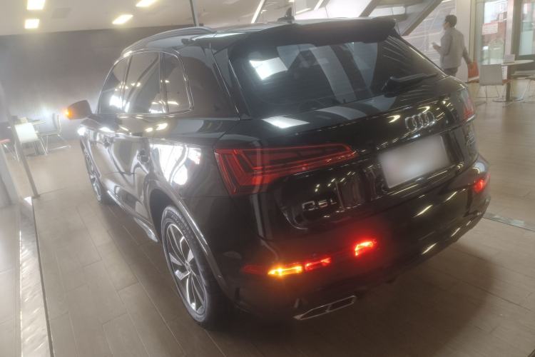 Used Audi Q5L 2025 quattro 45th Anniversary Edition 40 TFSI Luxury Dynamic Model Exterior 2