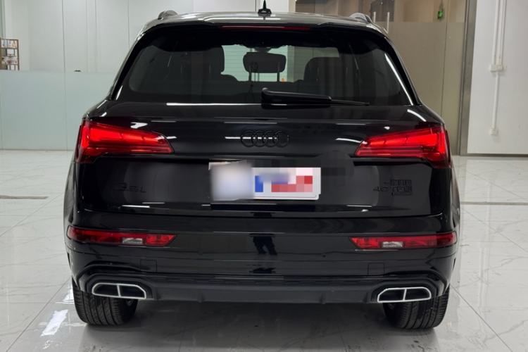 Used Audi Q5L 2025 quattro 45th Anniversary Edition 40 TFSI Luxury Dynamic Model Exterior 4