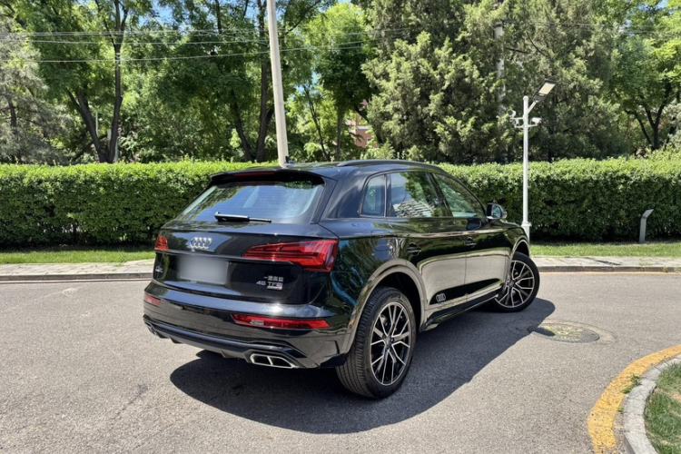 Used Audi Q5L 2025 quattro 45th Anniversary Edition 45 TFSI Luxury Dynamic Model Exterior 4