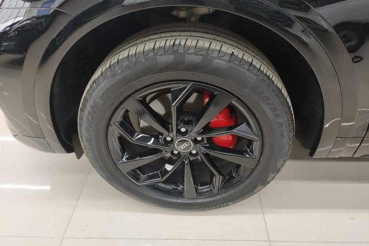 Used Audi Q5L 2025 40 TFSI Luxury Dynamic Edition Exterior 4