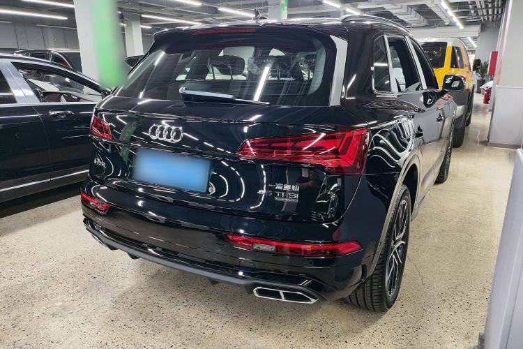 Used Audi Q5L 2025 quattro 45th Anniversary Edition 45 TFSI Luxury Dynamic Model Exterior 4