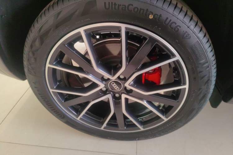 Used Audi Q5L 2025 quattro 45th Anniversary Edition 45 TFSI Luxury Dynamic Model Exterior 5