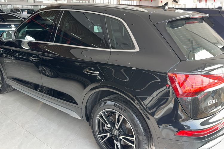 Used Audi Q5L 2025 quattro 45th Anniversary Edition 40 TFSI Sporty and Dynamic Model Exterior 5