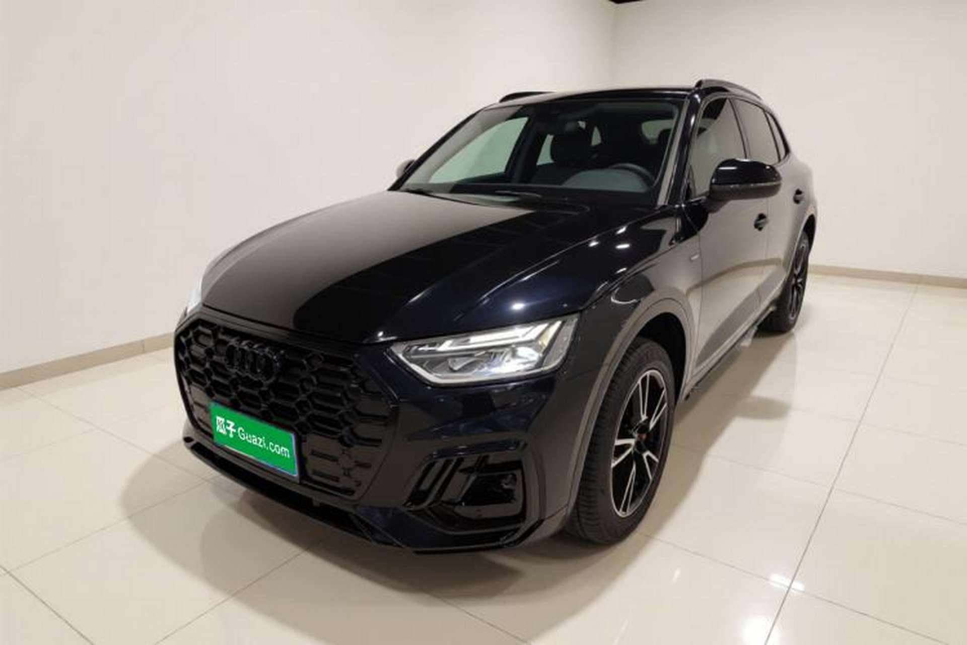 Used Audi Q5L 2025 quattro 45th Anniversary Edition 40 TFSI Sporty and Dynamic Model Front Left 45 Deg