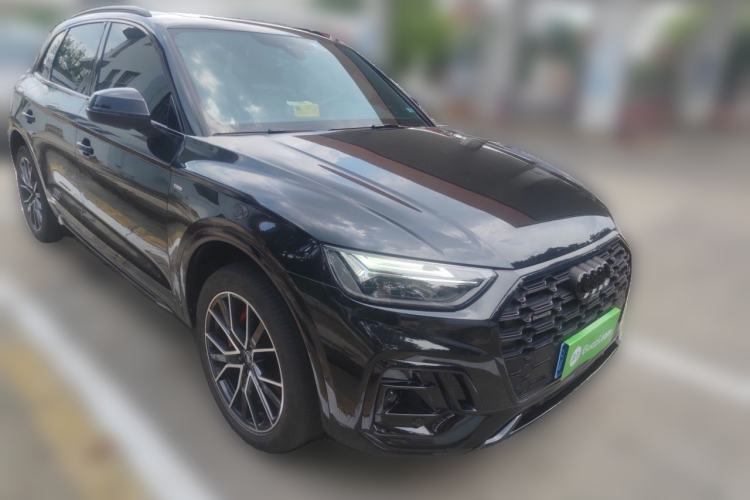 Used Audi Q5L 2025 45 TFSI Luxury Dynamic Edition Front Right 45 Deg