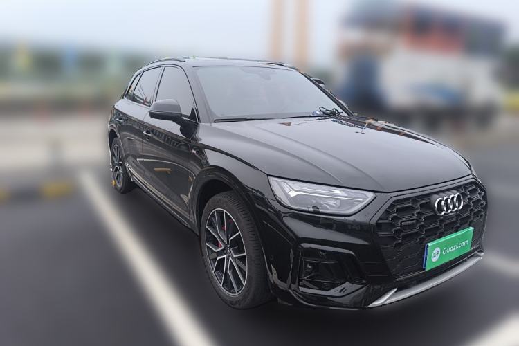 Used Audi Q5L 2025 45 TFSI Luxury Dynamic Edition Front Right 45 Deg