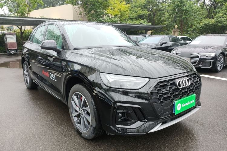 Used Audi Q5L 2025 40 TFSI Luxury Dynamic Edition Front Right 45 Deg