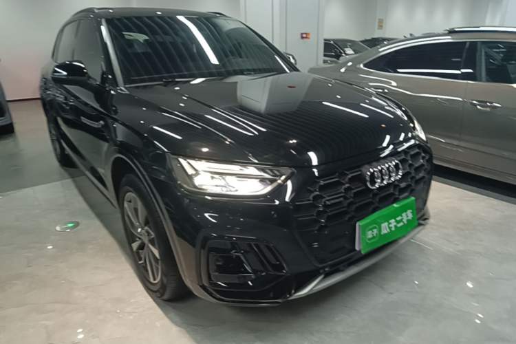 Used Audi Q5L 2025 quattro 45th Anniversary Edition 40 TFSI Luxury Dynamic Model Front Right 45 Deg