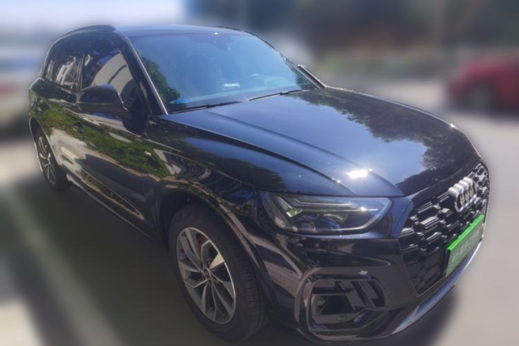 Used Audi Q5L 2025 40 TFSI Luxury Dynamic Edition Front Right 45 Deg