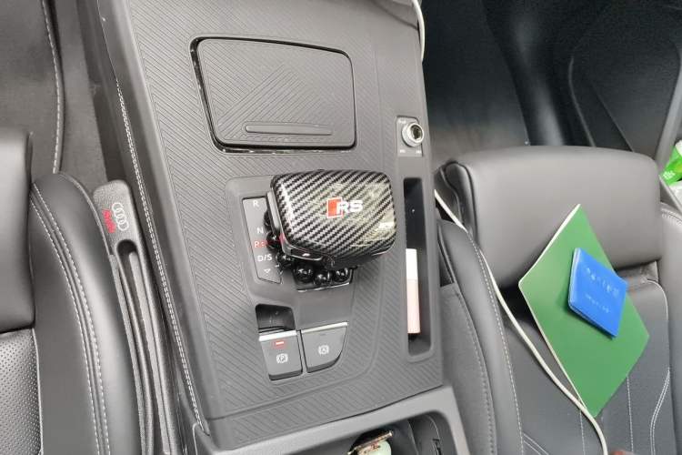 Used Audi Q5L 2025 40 TFSI Luxury Dynamic Edition Gear Lever